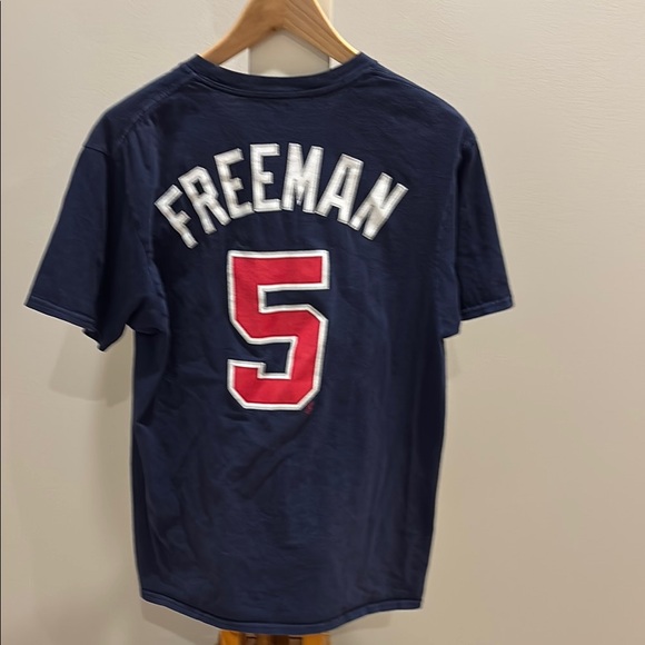 Majestic Blue and Red Braves Short Sleeve Freeman Tee - Picture 3 of 3